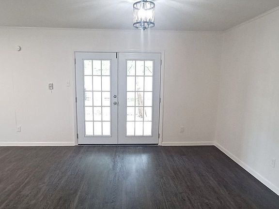 3rd image of 5705 Sayle St
