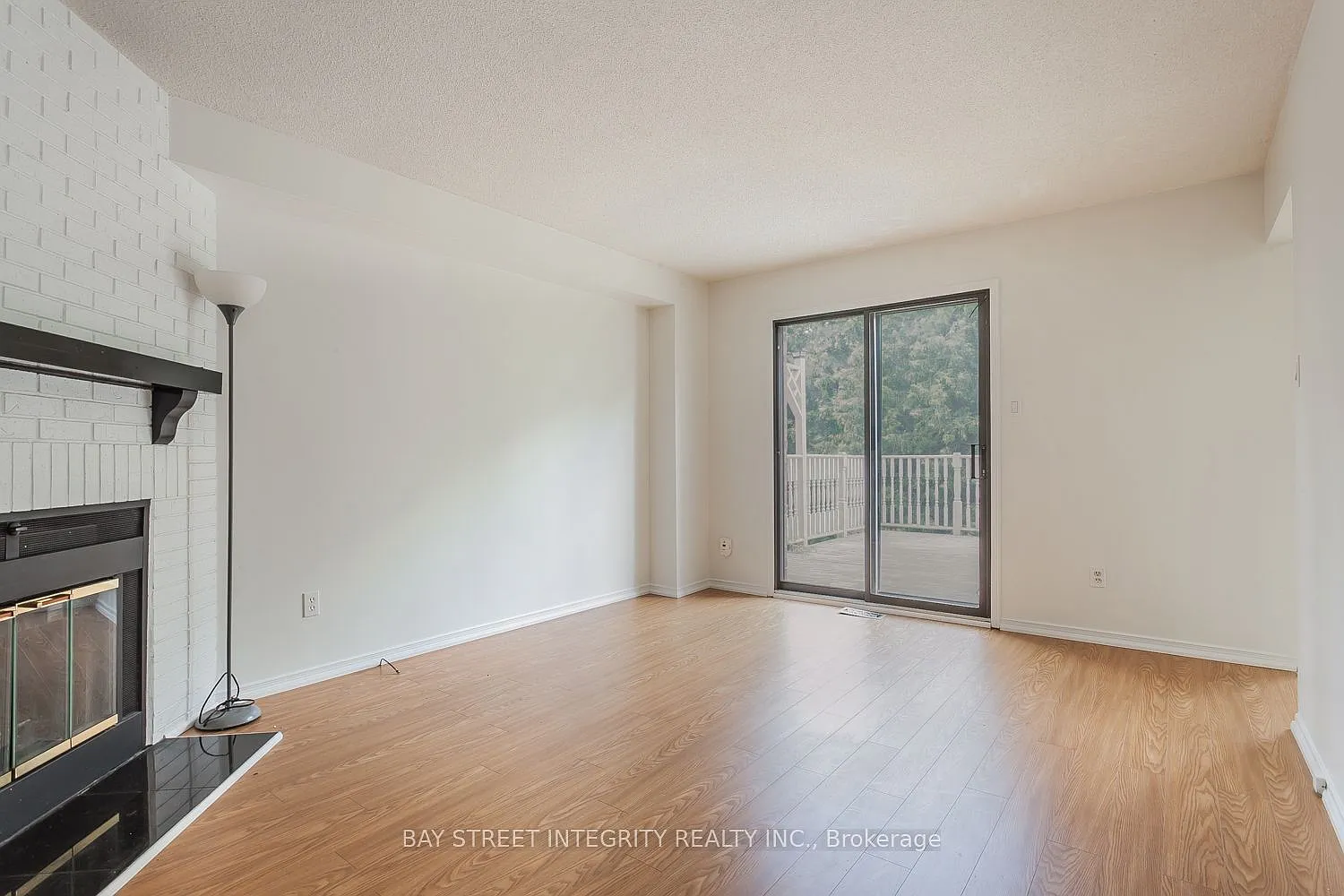 3 bed, $4,000 — Photo 4