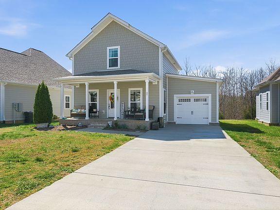 2nd image of 27 Sycamore Rdg W