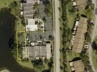 18940 Bobolink Dr, Hialeah, FL 33015