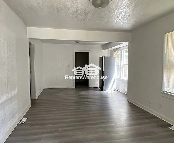 7133 Agnes Ave — Photo 4