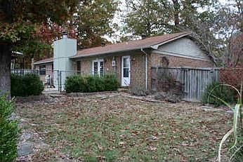 2nd image of 802 Cara Jane Dr