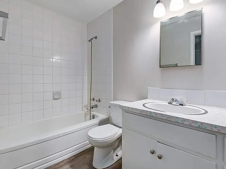 445 Retallack St #16 — Photo 5
