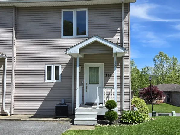 504 Pierpont Hts, Morgantown, WV 26508