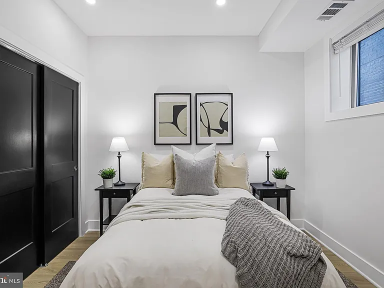616 NW Kenyon St NW #3 — Photo 18