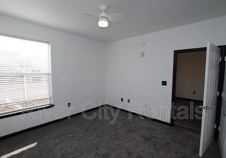 8539 Gate Pkwy W #1736 — Photo 20