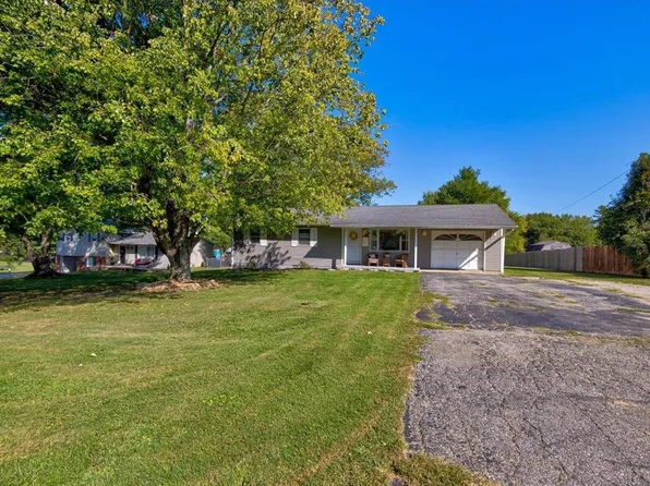 175 Carpenter Dr, Mitchell, IN 47446