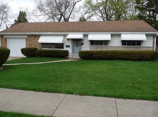 4124 Burrmont Rd, Rockford, IL 61107