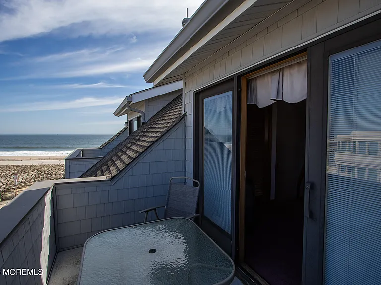 900 Ocean Ave #24 — Photo 45