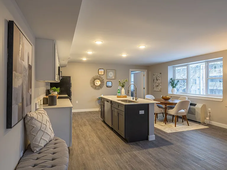 1616 W Bender Rd — Photo 12