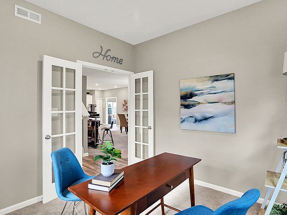 4th image of 7062 English Oak Dr