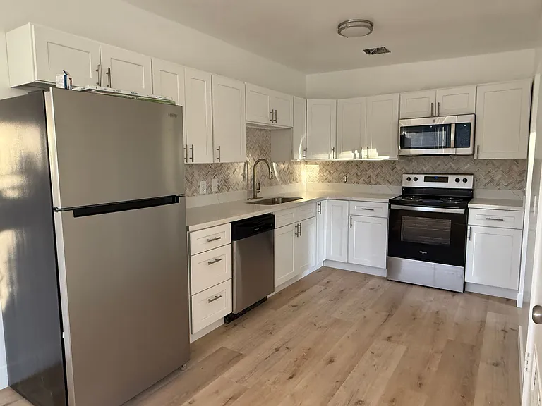 1226 E 500 S — Photo 29