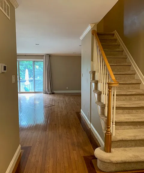 32237 Southfield Rd — Photo 2