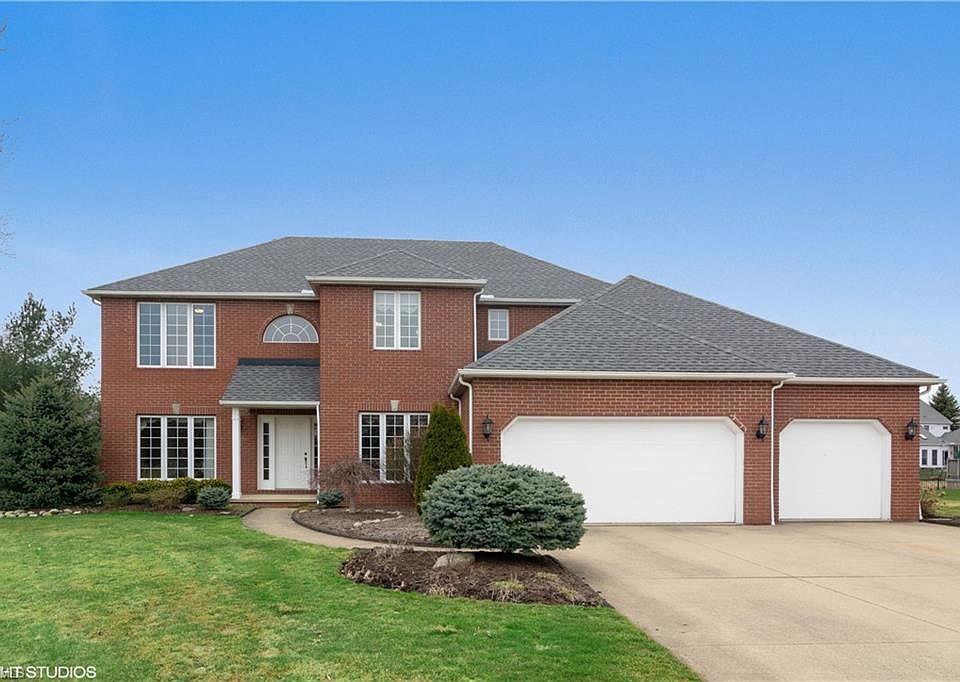 1st image of 3764 Greenbriar Cir