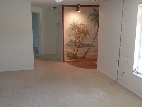 5th image of 3607 Wiltshire Dr