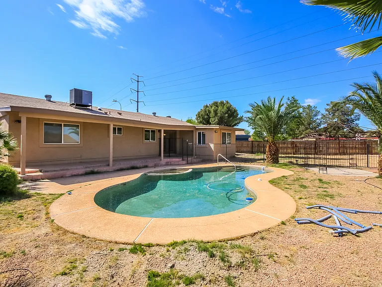 5716 S Roberts Rd — Photo 13