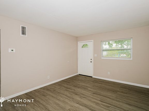 3rd image of 5201 S 84th St
