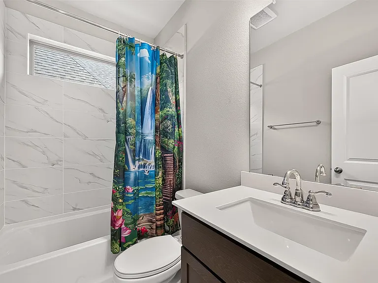 410 Mercury Sky Rd — Photo 32
