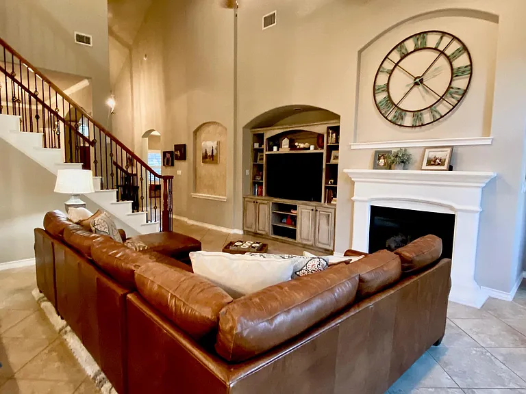 9504 Palmbrook Dr — Photo 5