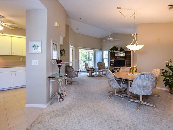 2nd image of 805 Montrose Dr Unit 204