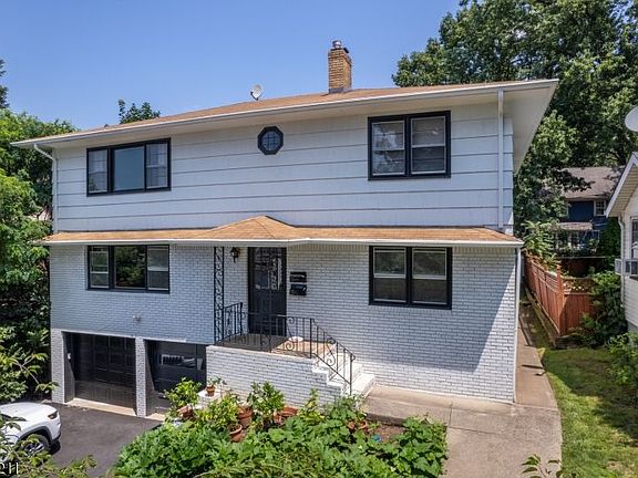 2nd image of 61 5th St #1