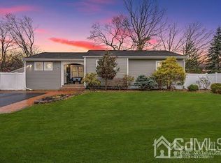 2 Cooper Ave, Monroe Township, NJ 08831