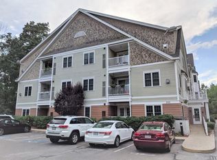 190 Chickering Rd UNIT 109D, North Andover, MA 01845