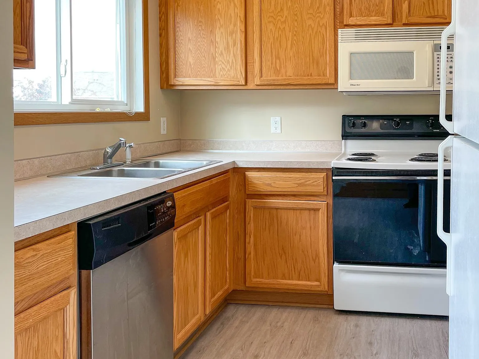 15513 Foghorn Lane — Photo 4