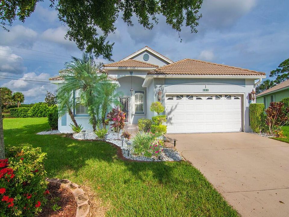 1st image of 882 NW Sarria Court