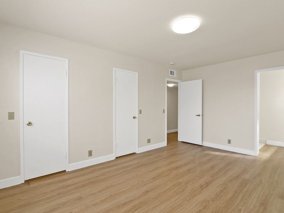 1st image of 8801 Monterey Cir