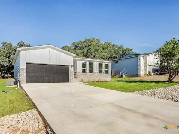 21812 Oxford Dr, Leander, TX 78645