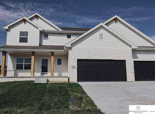 7806 S 197th St, Gretna, NE 68028