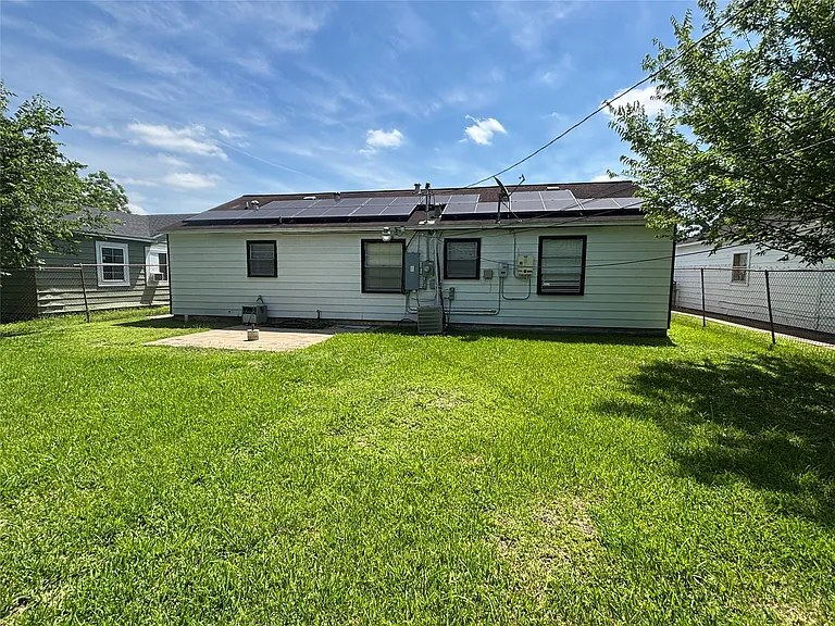 10510 Sierra Dr — Photo 22