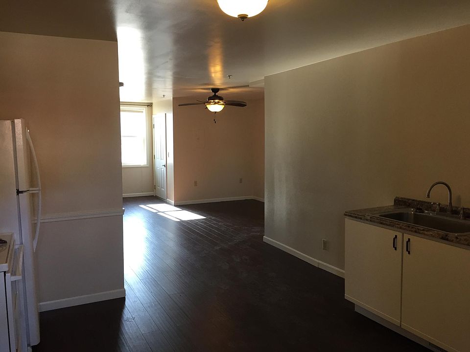 Kitchen to Living space