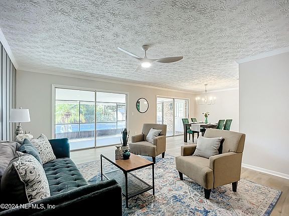 5th image of 6042 SHADOW OAK Court