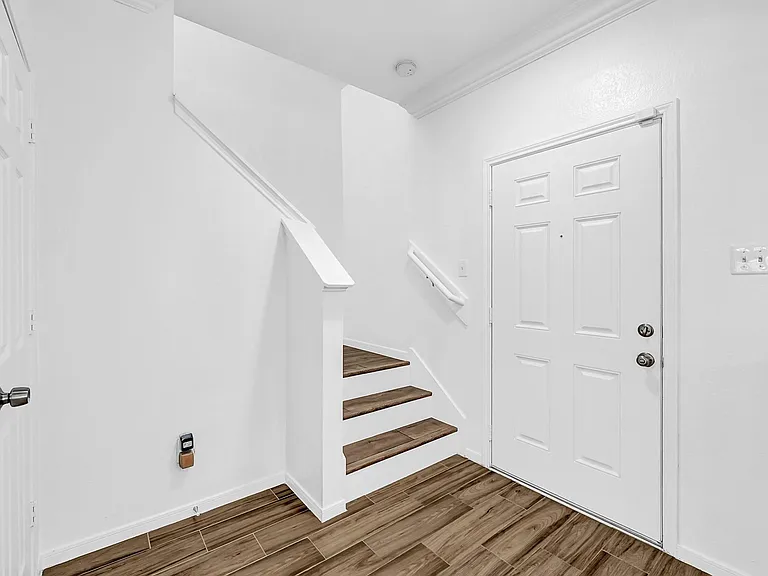 1783 Nichole Woods Dr — Photo 6
