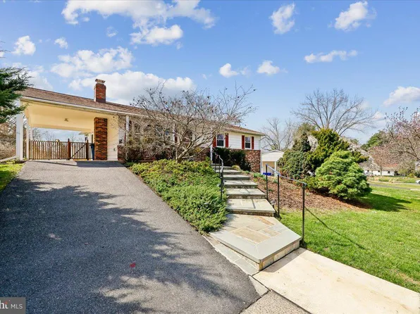 11924 Fernshire Rd, Gaithersburg, MD 20878