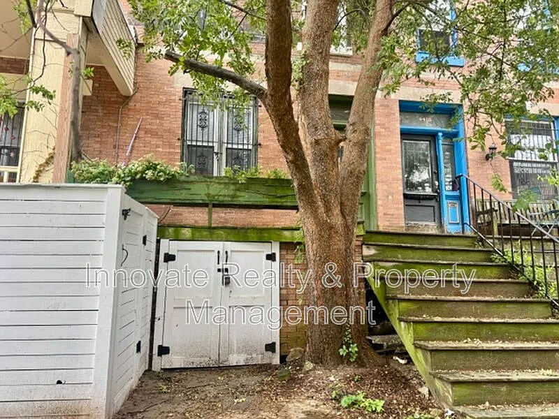 4416 Locust St #B