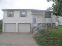 1st image of 1509 NW Amesbury Dr