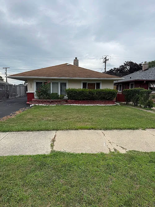 9906 S California Ave photo 1