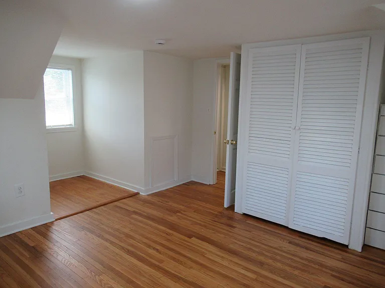 2306 S Columbus St — Photo 16