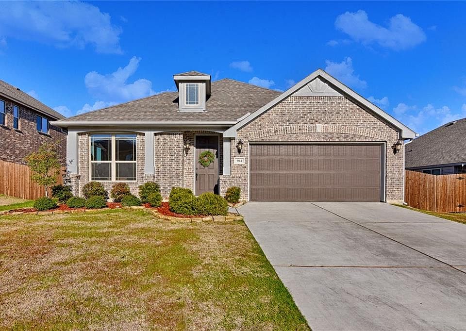 1st image of 904 Rockcress Dr