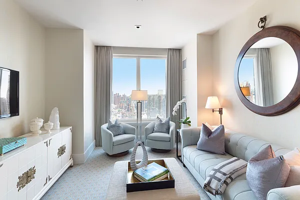 Sold by Nest Seekers International | media 8