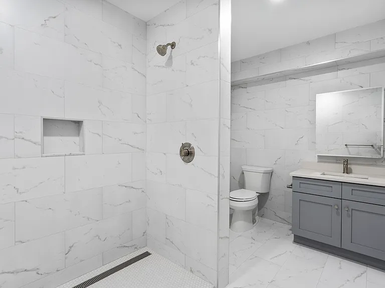 1546 Chapel St #3 — Photo 8