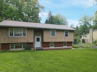 43 McKeown Ter, Hopewell Junction, NY 12533