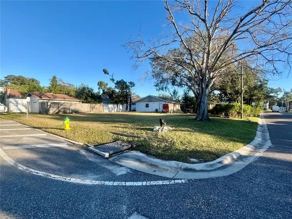 W Spruce St Lot 28, Tarpon Springs, FL 34689