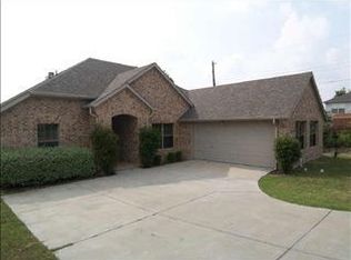 516 Hidden Meadow Ct, Desoto, TX 75115
