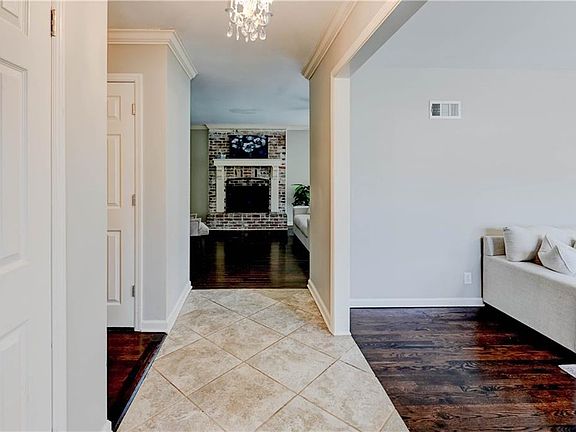2nd image of 10708 Saint Catherines Ln