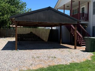 102 E Thatcher St #B, Edmond, OK 73034