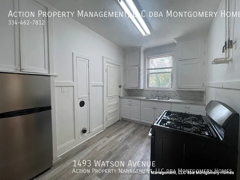 1493 Watson St — Photo 10